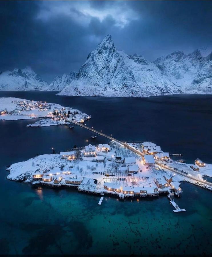Reine Basecamp - Apartments & Rooms ภายนอก รูปภาพ